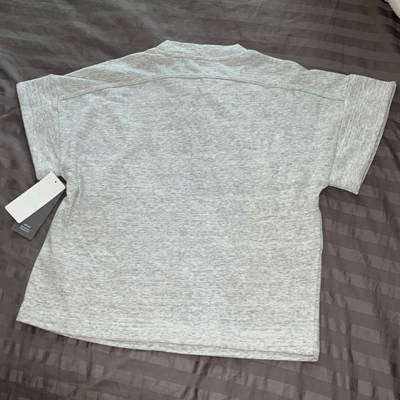 NWT Adidas Short Sleeved Cropped Sweatshirt - Picture 4 of 6